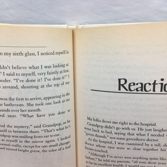 Lot 2 Kids Chapter Books Charlotte's Web Strange Thing Allen Brewster Gardiner - Picture 5 of 14